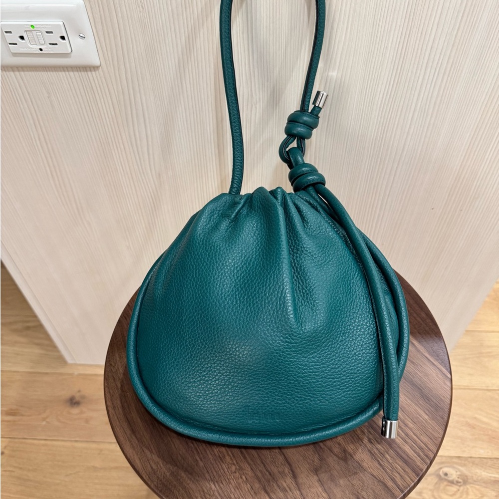 Behno Ina Potli medium pebble avocado in amazing condition